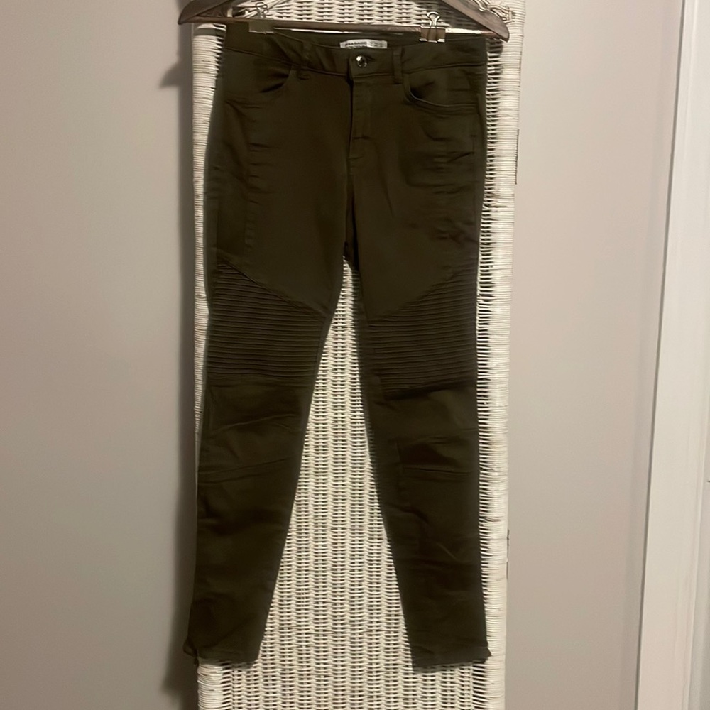 Zara Basic size 6 green skinny pant